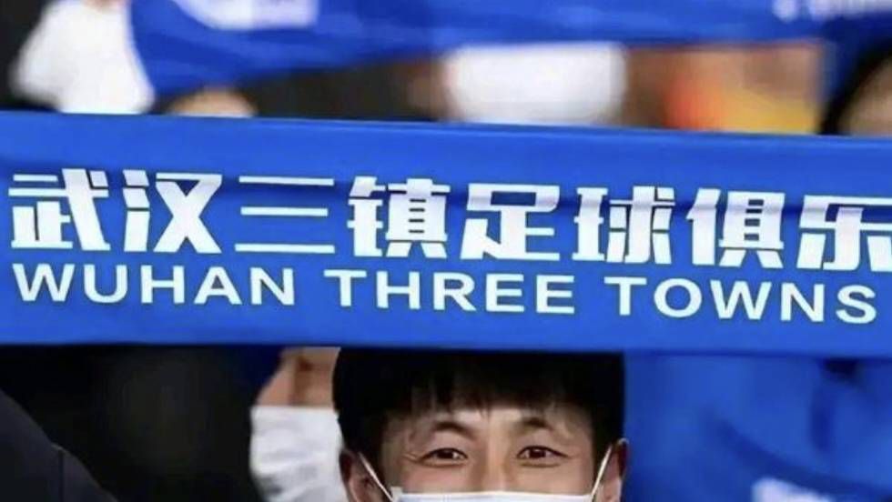 周妍希浴缸洗澡三点尽露无水印